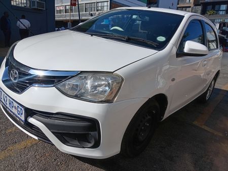 2017-Toyota-Etios-15-XS_1