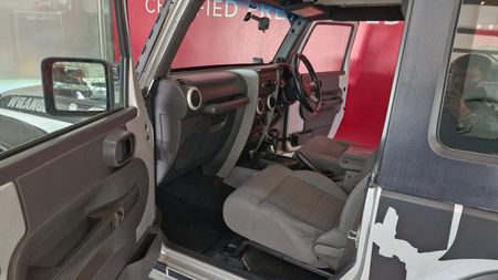 2009-Jeep-Wrangler-28-CRD-Sahara-2-dr-Auto_18