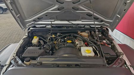 2009-Jeep-Wrangler-28-CRD-Sahara-2-dr-Auto_24