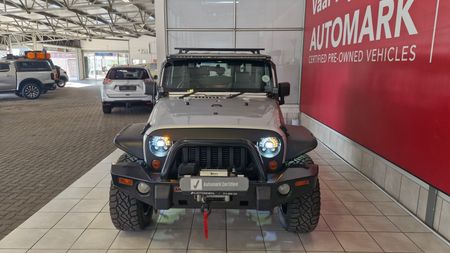 2009-Jeep-Wrangler-28-CRD-Sahara-2-dr-Auto_2