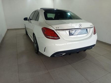 2016-Mercedes-Benz-C-Class-C-180-AMG-Line-Auto_5