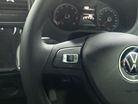 2026-Volkswagen-Polo-Vivo-14-Life_12