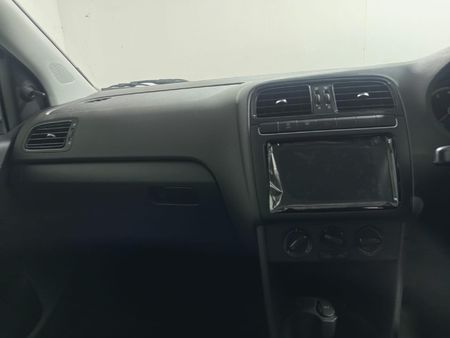 2026-Volkswagen-Polo-Vivo-14-Life_15