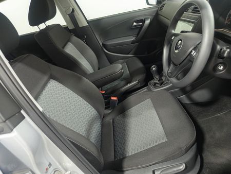 2026-Volkswagen-Polo-Vivo-14-Life_20
