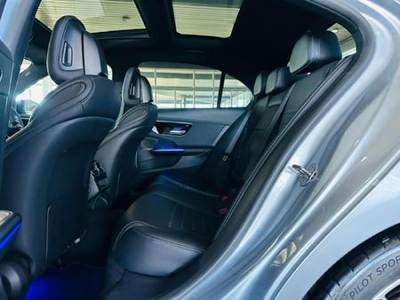 2022-Mercedes-Benz-C-Class-C-200-Auto_5