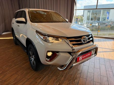 2020-Toyota-Fortuner-24-GD-6-Raised-Body-Auto_0