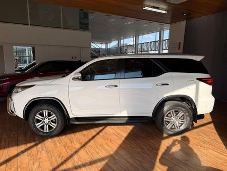 2020-Toyota-Fortuner-24-GD-6-Raised-Body-Auto_10