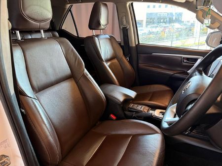 2020-Toyota-Fortuner-24-GD-6-Raised-Body-Auto_13