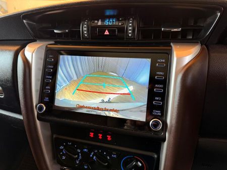 2020-Toyota-Fortuner-24-GD-6-Raised-Body-Auto_20