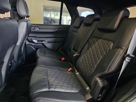 2023-Ford-Everest-30D-V6-Platinum-AWD-Auto_8