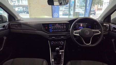 2026-Volkswagen-Polo-10-TSI-Life_4