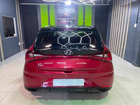 2022-Hyundai-i20-12-Fluid_9