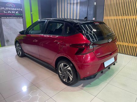 2022-Hyundai-i20-12-Fluid_8