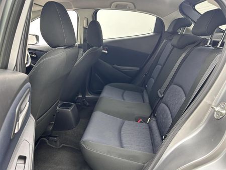 2016-Mazda-2-15-Active-5-dr_10