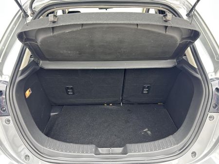 2016-Mazda-2-15-Active-5-dr_11