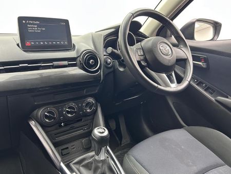 2016-Mazda-2-15-Active-5-dr_7