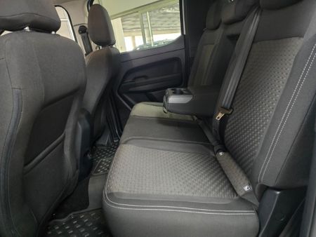 2025-Volkswagen-Amarok-20-TDI-125kW-Life-Auto-Double-Cab_17
