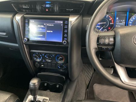 2021-Toyota-Fortuner-24-GD-6-4x4-Auto_12
