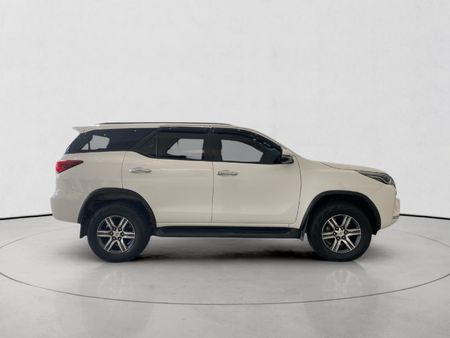 2021-Toyota-Fortuner-24-GD-6-4x4-Auto_2