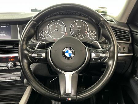 2015-BMW-X4-xDrive20i_11
