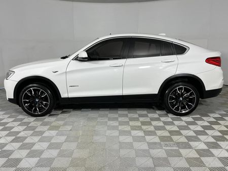 2015-BMW-X4-xDrive20i_18