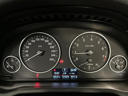 2015-BMW-X4-xDrive20i_2