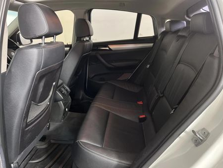 2015-BMW-X4-xDrive20i_3