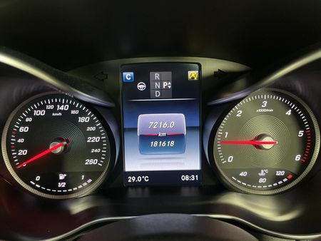 2016-Mercedes-Benz-C-Class-C-250-Bluetec-Avantgarde-Auto_2
