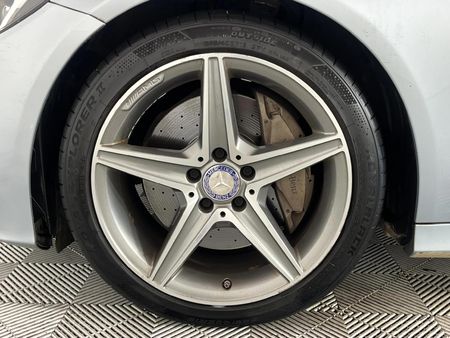 2016-Mercedes-Benz-C-Class-C-250-Bluetec-Avantgarde-Auto_5