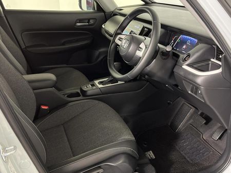 2025-Honda-Fit-15-Elegance-CVT_9