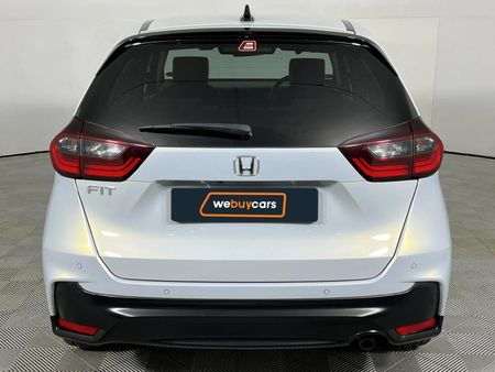 2025-Honda-Fit-15-Elegance-CVT_17