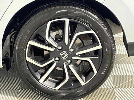 2025-Honda-Fit-15-Elegance-CVT_6