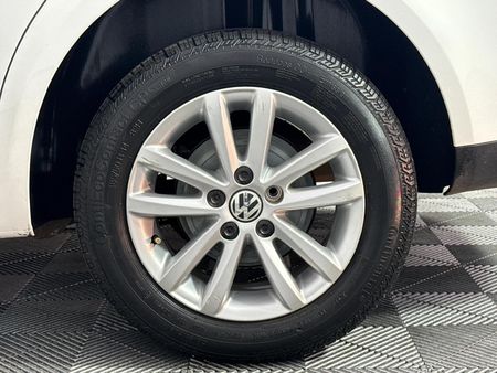 2014-Volkswagen-Polo-Vivo-16-Trendline_6