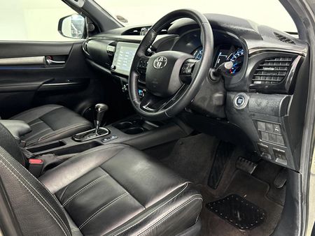 2021-Toyota-Hilux-28-GD-6-Raised-Body-Legend-Auto-Double-Cab_9