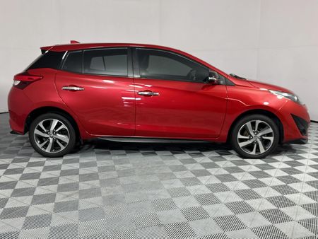 2018-Toyota-Yaris-15-Sport-5-dr_17