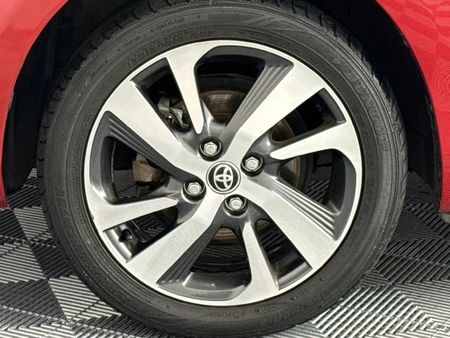 2018-Toyota-Yaris-15-Sport-5-dr_4