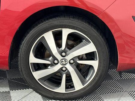 2018-Toyota-Yaris-15-Sport-5-dr_5