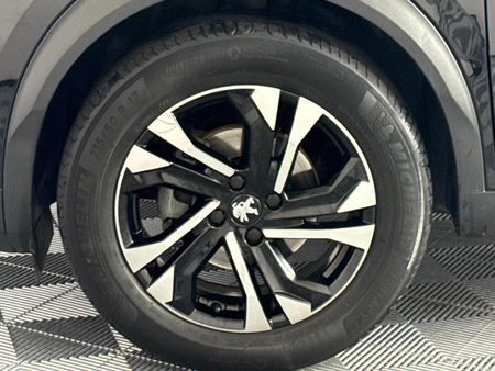 2022-Peugeot-2008-GT-12T-Auto_4