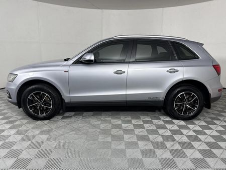 2016-Audi-Q5-20-TDI-quattro-S-Auto_18