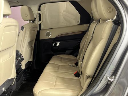 2019-Land-Rover-Discovery-30-TD6-HSE_3
