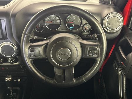 2014-Jeep-Wrangler-36-V6-Sahara-2-dr-Auto_11