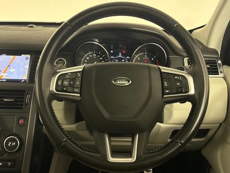 2019-Land-Rover-Discovery-Sport-20i4-D-HSE_12