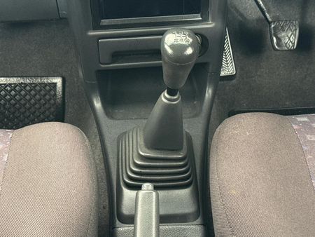 2005-Toyota-Tazz-130_10