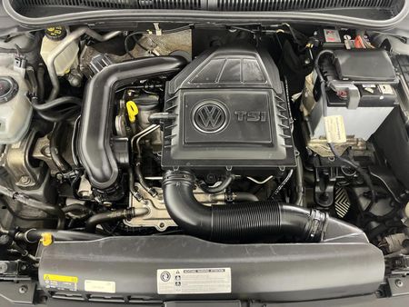 2018-Volkswagen-Polo-10-TSI-Highline-Auto-85kW_11