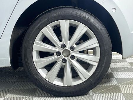 2018-Volkswagen-Polo-10-TSI-Highline-Auto-85kW_6