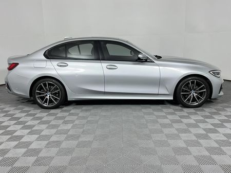 2019-BMW-3-Series-320d_16