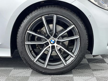 2019-BMW-3-Series-320d_5