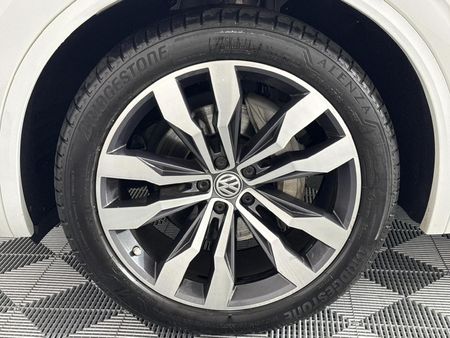 2019-Volkswagen-Touareg-30-TDI-V6-Executive_4