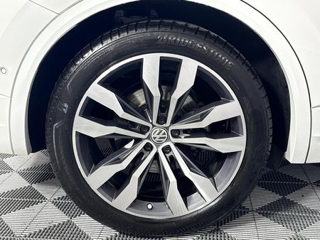 2019-Volkswagen-Touareg-30-TDI-V6-Executive_7