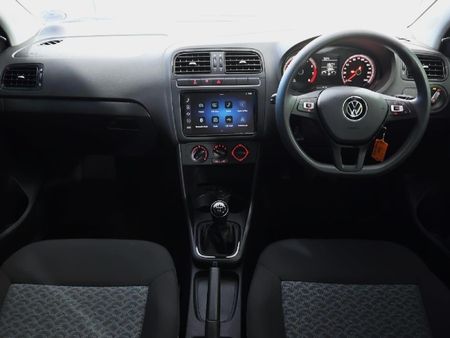 2026-Volkswagen-Polo-Vivo-14-Life_10